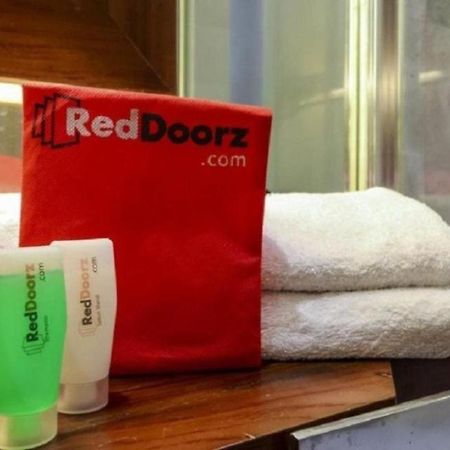 Reddoorz Plus @ Paal 2 Manado Exterior photo